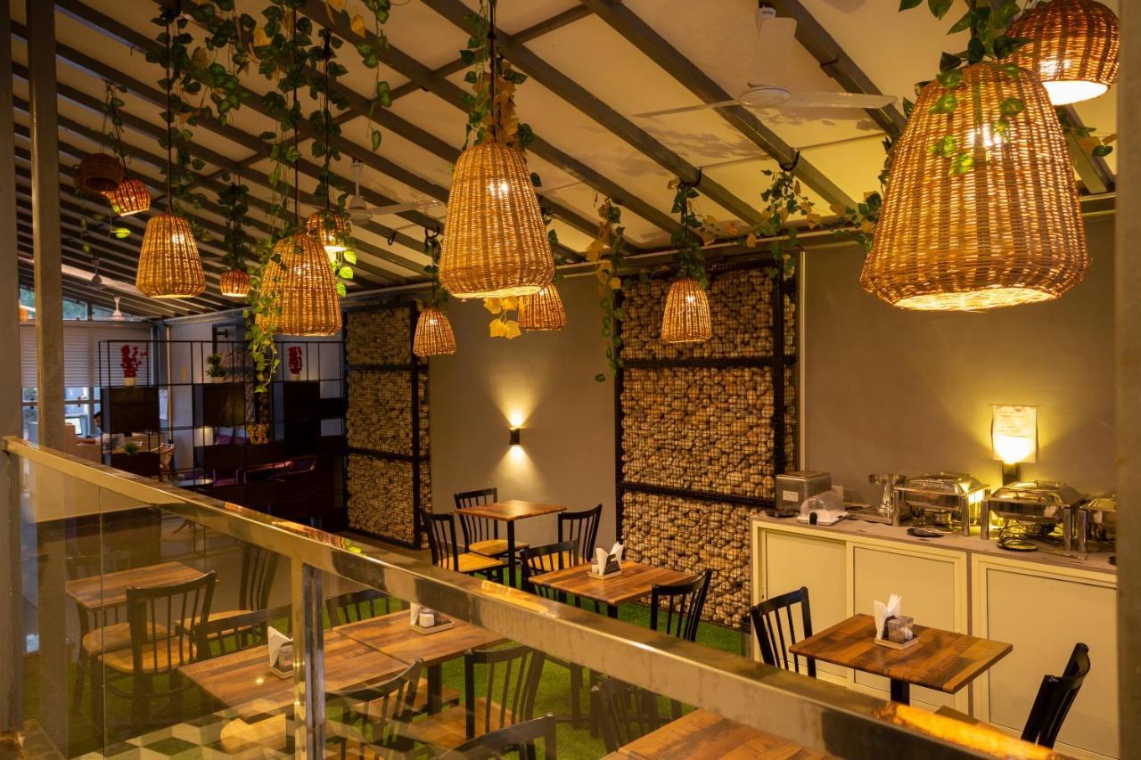 The Porto By Lagom Vagator Goa Near Ozran Beach Anjuna Ngoại thất bức ảnh