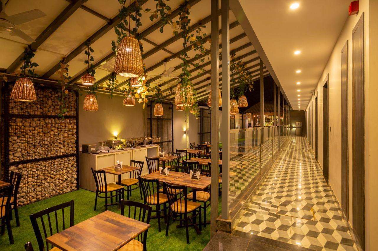 The Porto By Lagom Vagator Goa Near Ozran Beach Anjuna Ngoại thất bức ảnh